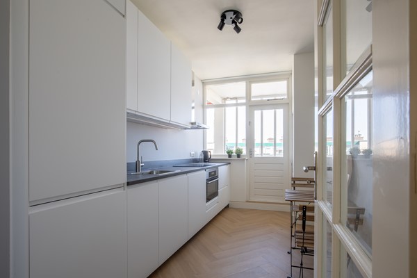 Medium property photo - Groen van Prinstererlaan 117, 2555 HM Den Haag